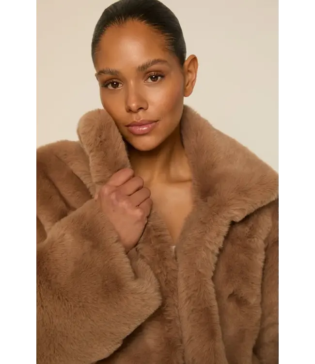 The Lola Club Bobbie Faux Fur - Caramel
