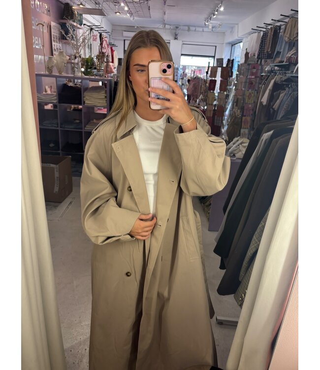 Chelsea Trenchcoat - Beige