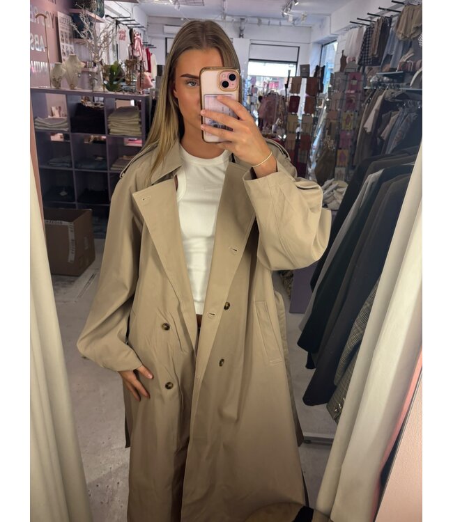 Chelsea Trenchcoat - Beige