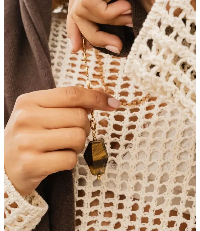 Tiger Eye Stone Bedel