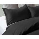 Sleeptime Bedsprei Wave - 260 x 250 + 2 kussenslopen 60x70 - Zwart