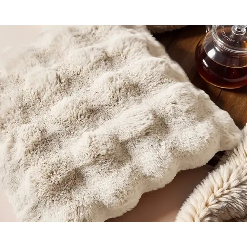 Primaviera DeLuxe Pom Rabbit Fur sierkussen Beige 50 x 50