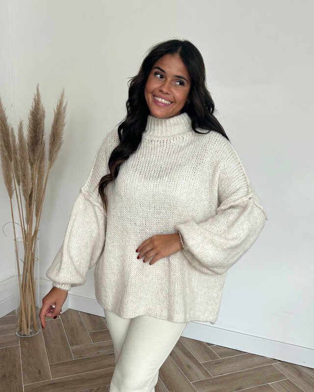 oversized knit - creme