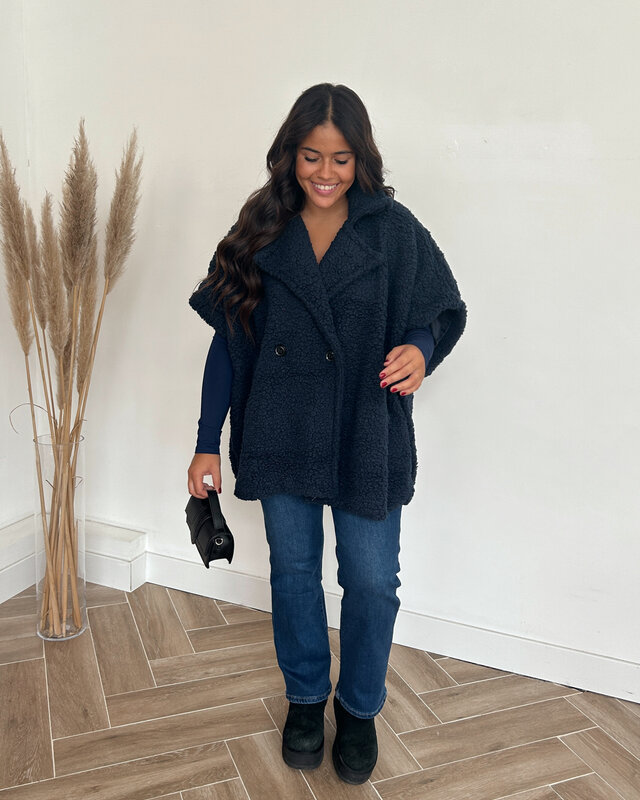 dark wash straight jeans