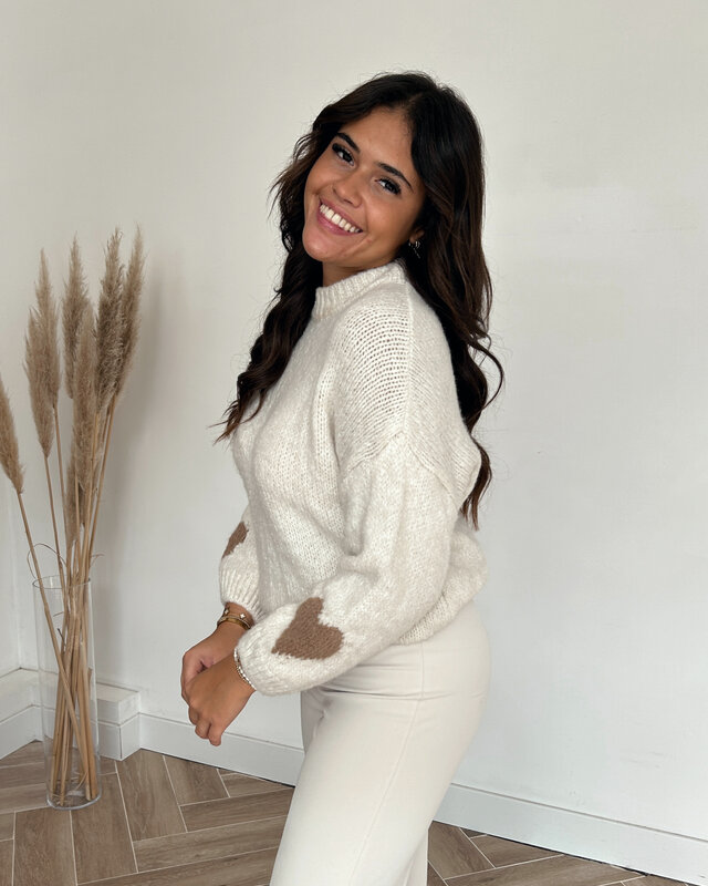 trui hartjesmouw - creme