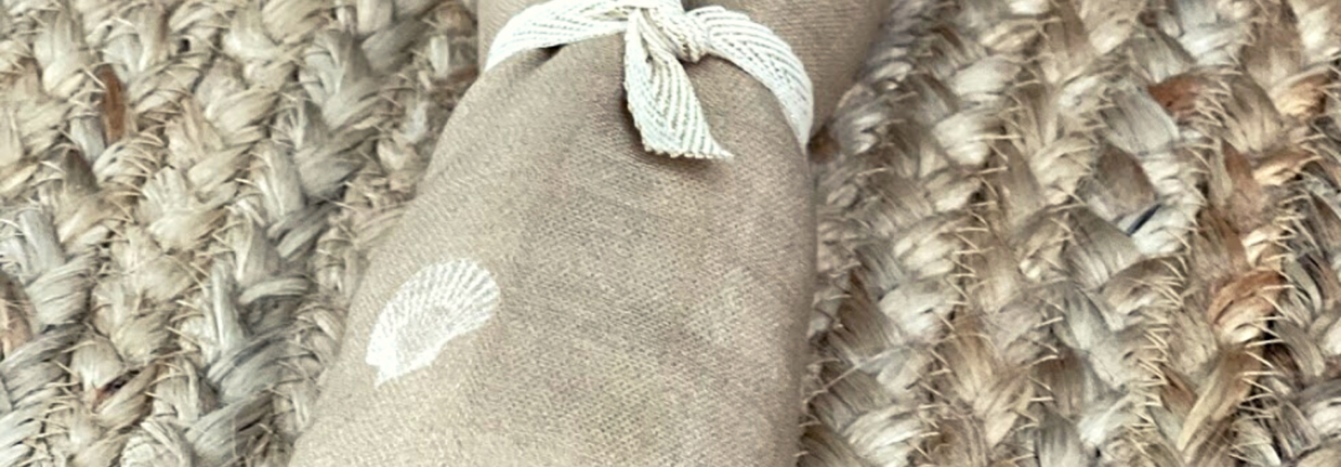 Bamboo Swaddle Shell Nude M
