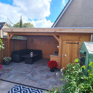 Overkapping met schuur  - 550x300cm