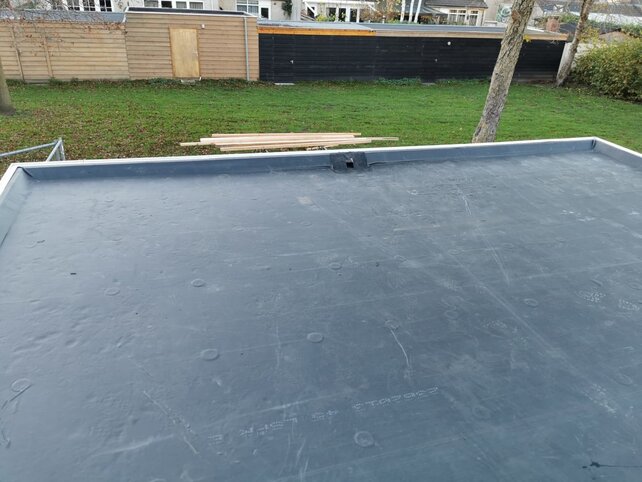 Compleet Samengesteld EPDM Dakpakket - Rolbreedte 610cm Compleet Samengesteld EPDM Dakpakket - Rolbreedte 610cm