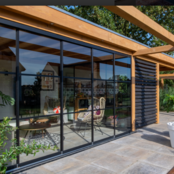 Overkapping met schuur 11 meter