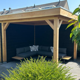 Overkapping met kleine schuur - 500x250cm