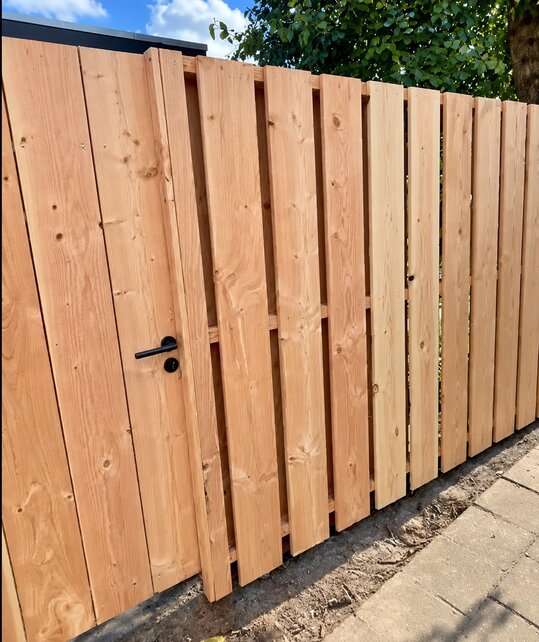 Schutting Douglas planken verticaal