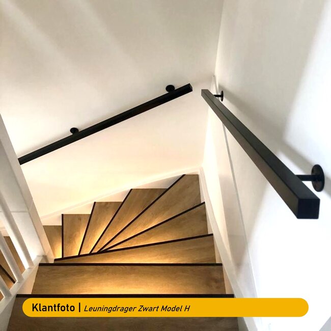 Zwarte stalen (rvs) trapleuning | Vierkant (40x40 mm)