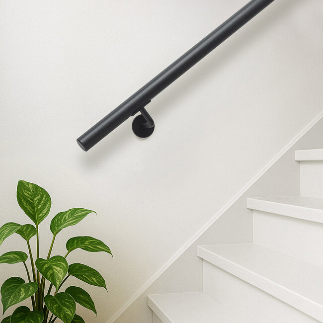 Zwart hardhouten trapleuning | Rond (38 mm)