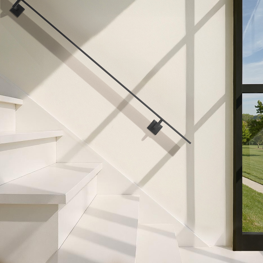 Welke uitzonderingen bestaan er binnen de regelgeving voor trapleuningen?