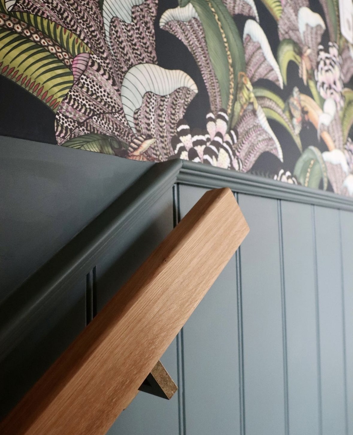 Creatieve afwerkingen voor houten trapleuningen zonder verf te gebruiken