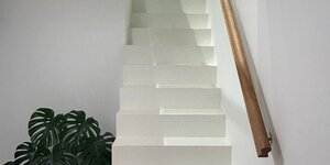 Is een trapleuning verplicht? En wat zijn de eisen en richtlijnen?