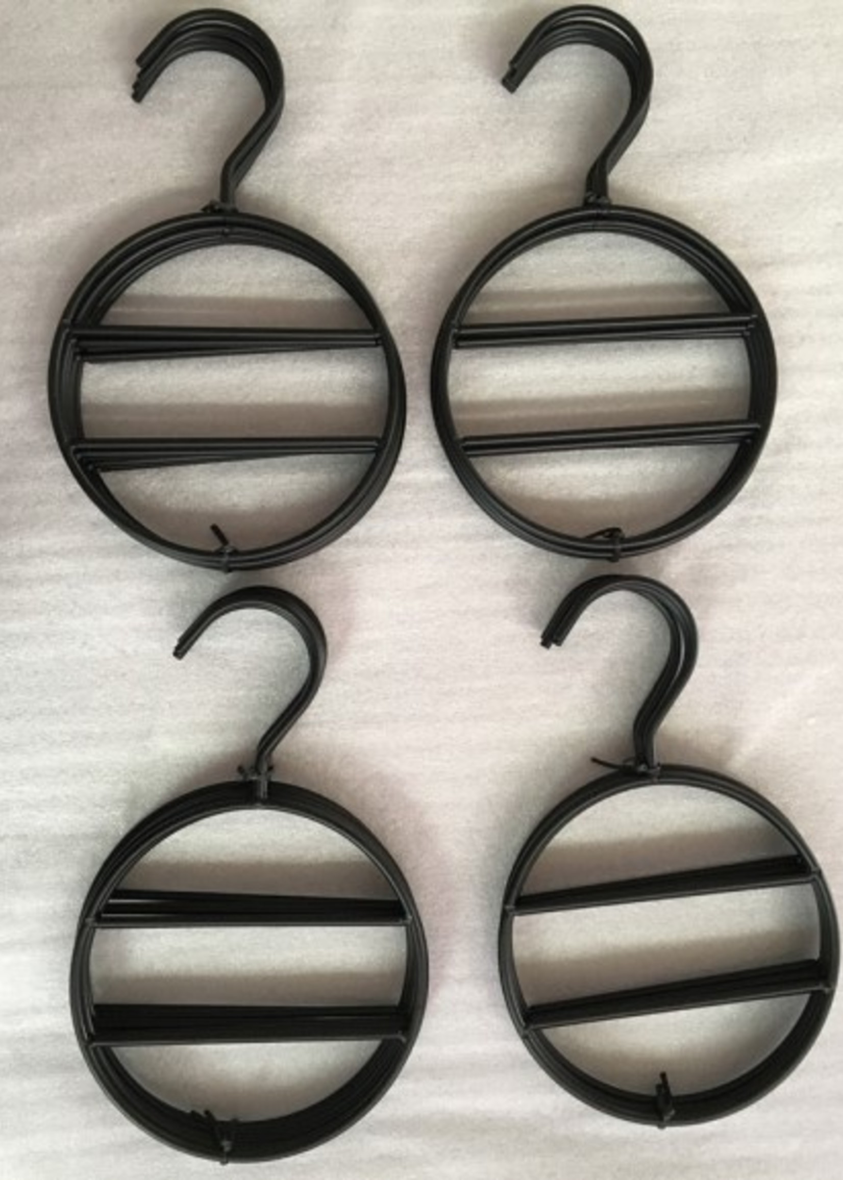 Weekday 4132_Scarvesring with Bars Black