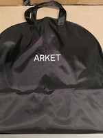 Arket 6120_Suit Carrrier