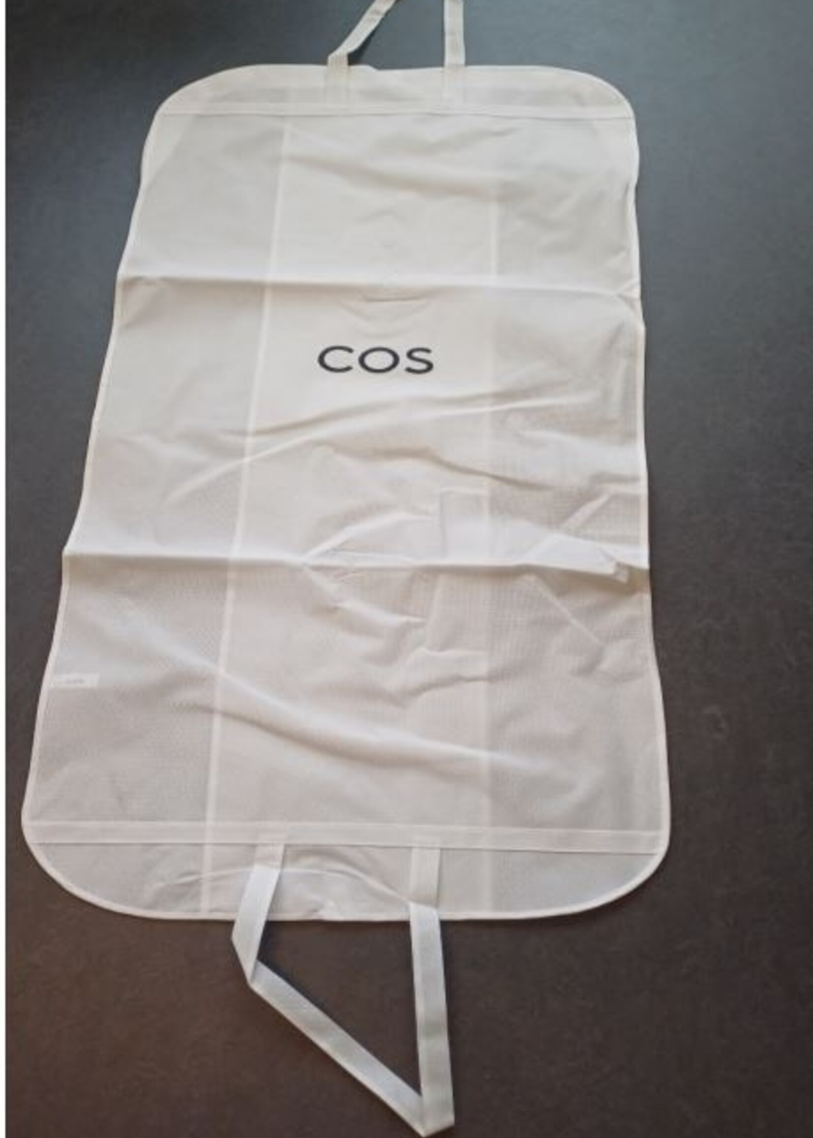 COS 2130_Suit Carrier