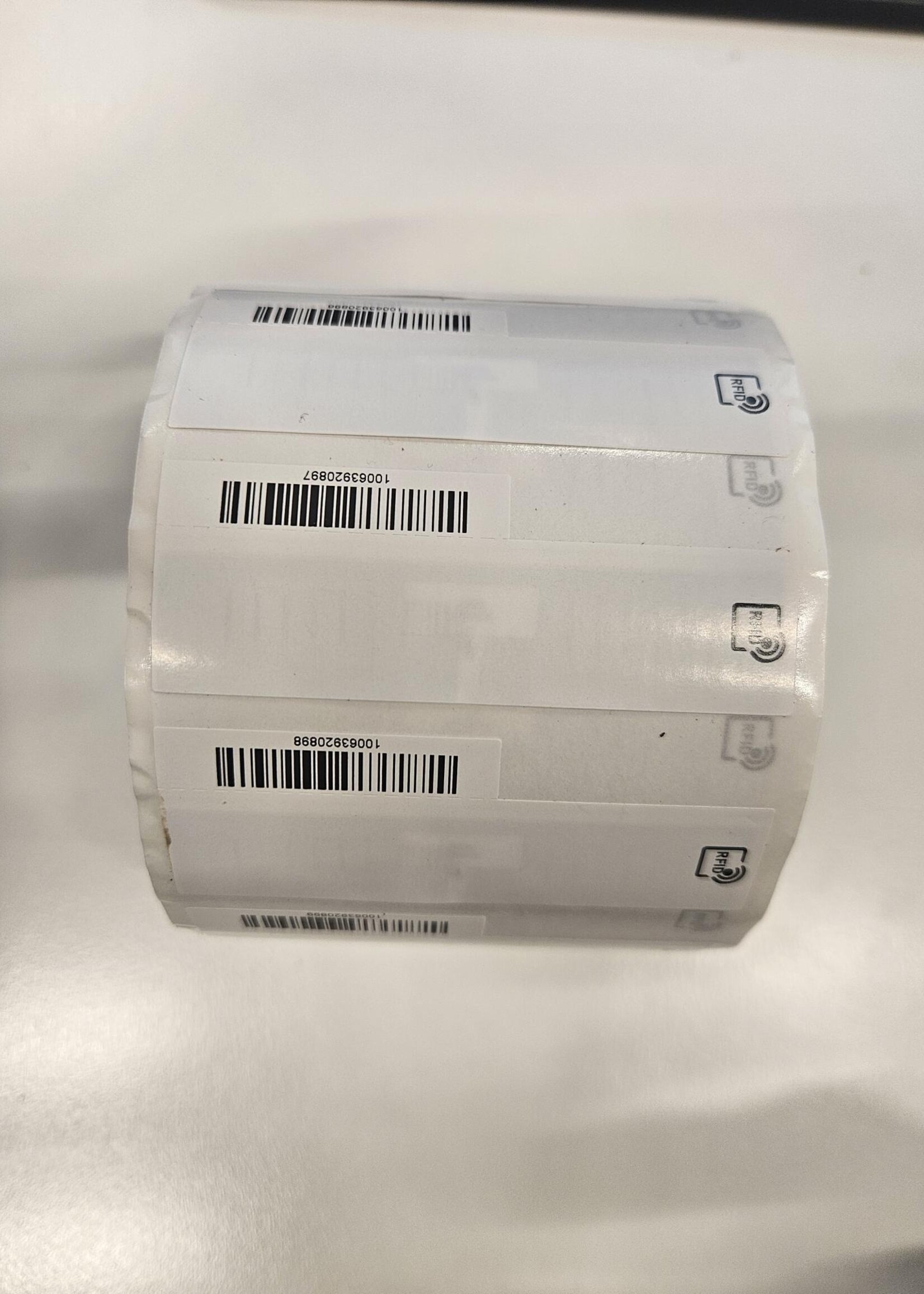 Arket 6806_RF ID Stickers