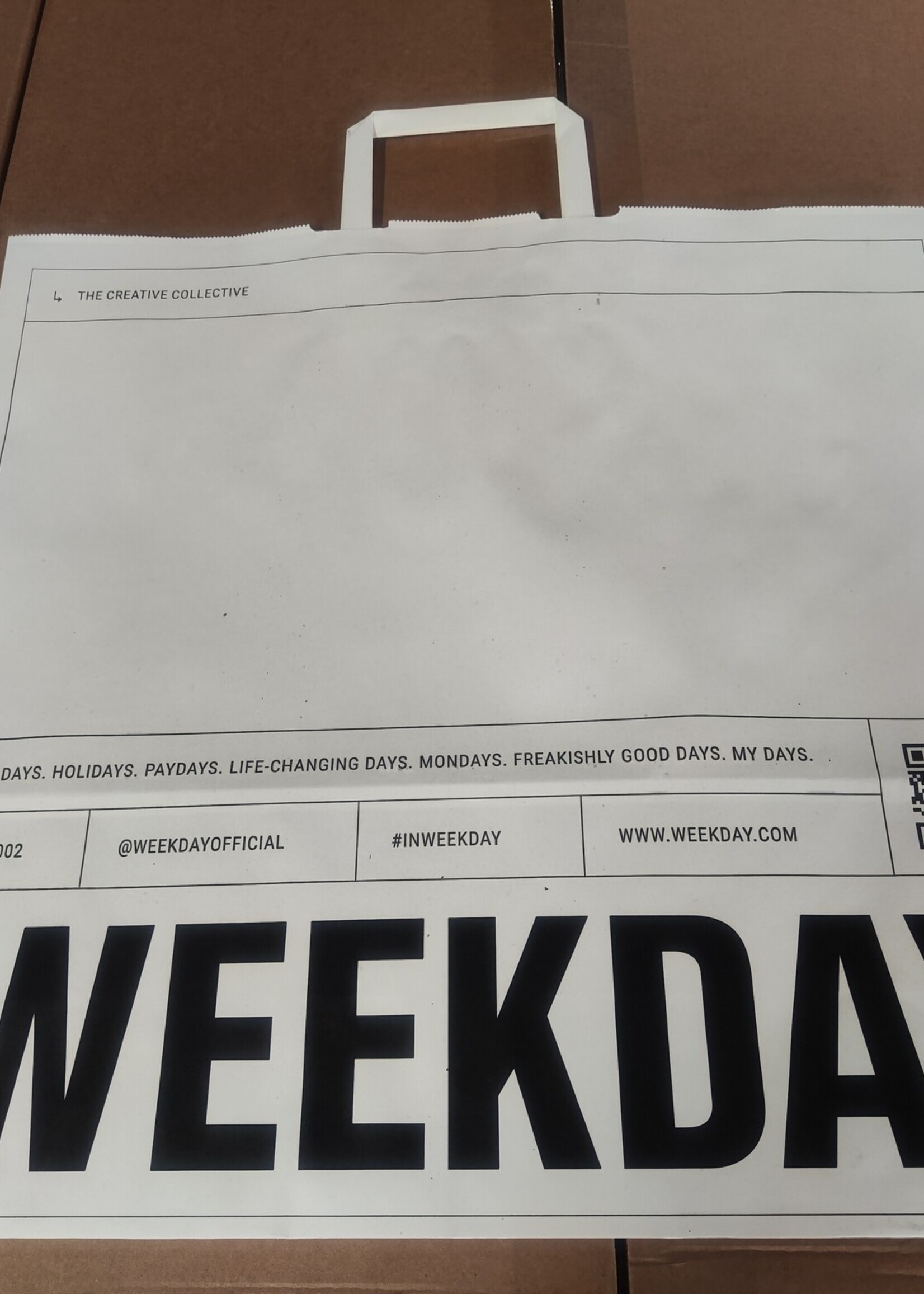 Weekday 4206_Weekday paperbag XL