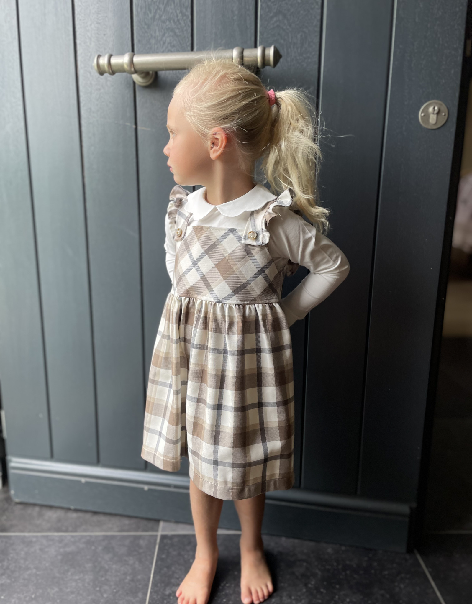 Aletta / Body met lange mouwen en golvende kraag