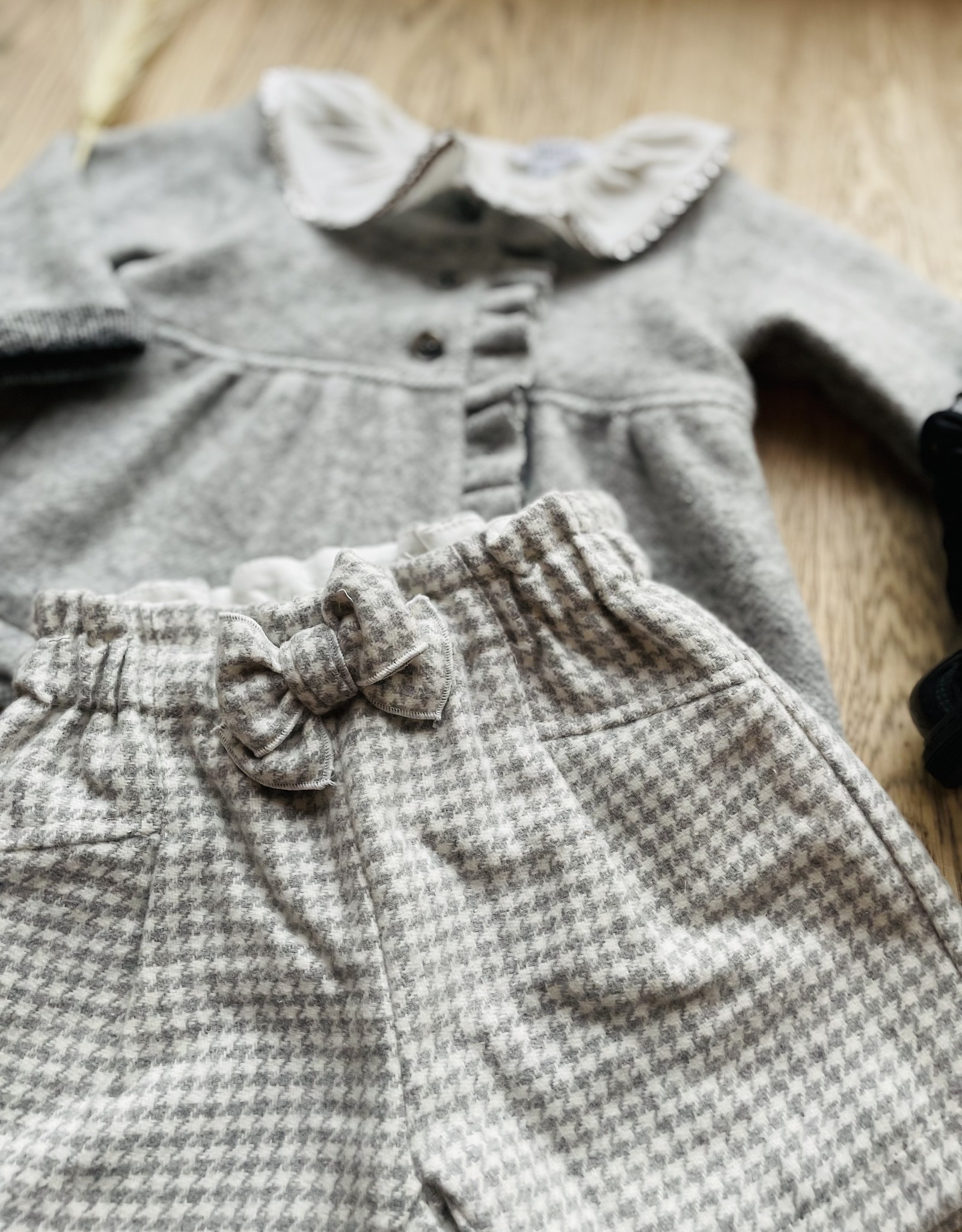 Aletta / Geruite grijze short