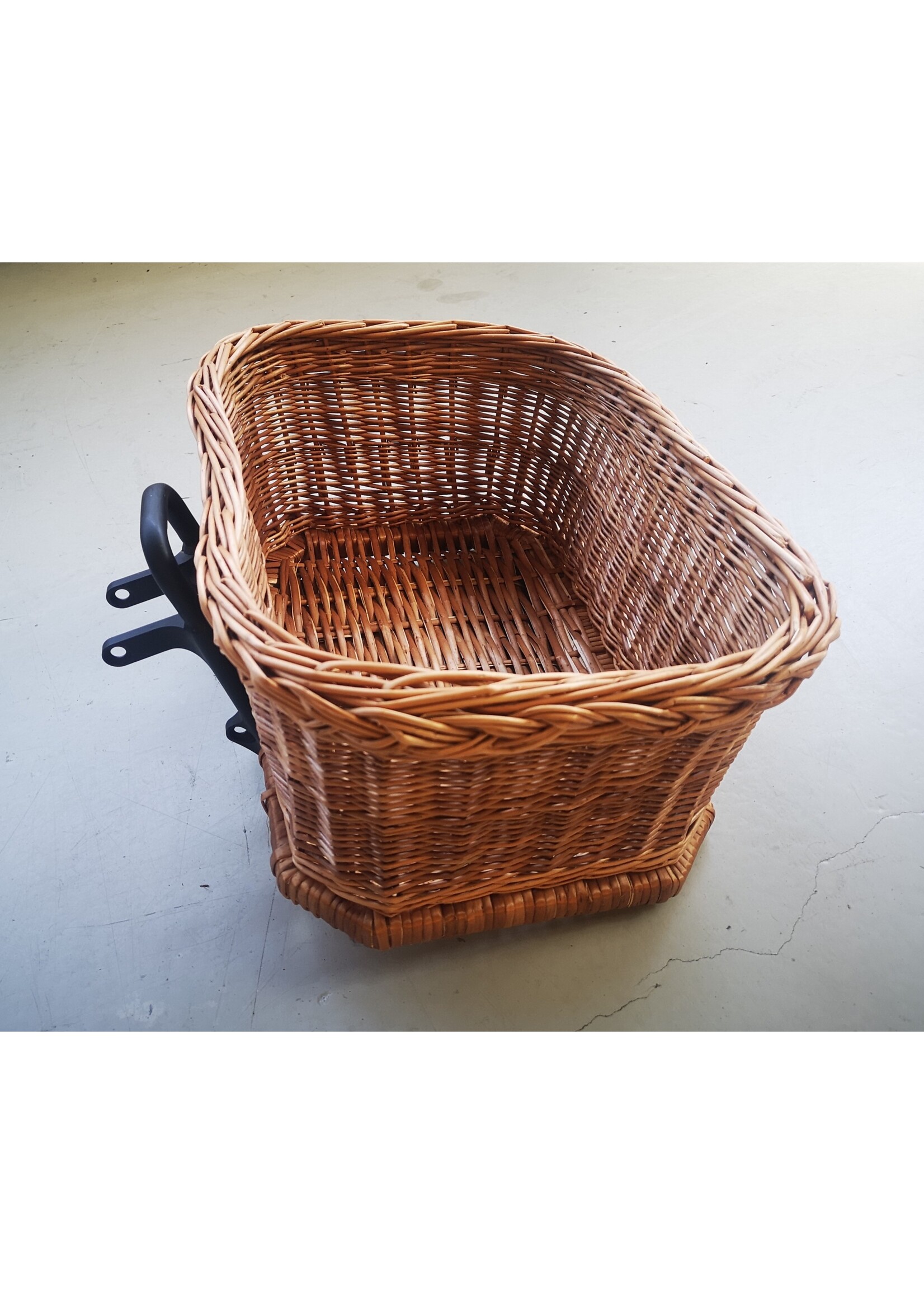 Benno Front Tray Wicker Basket (Ejoy)