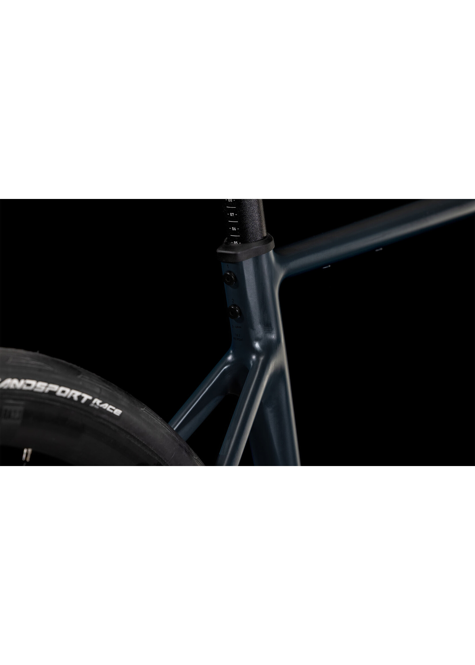 CUBE Cube Attain Race night'n'black