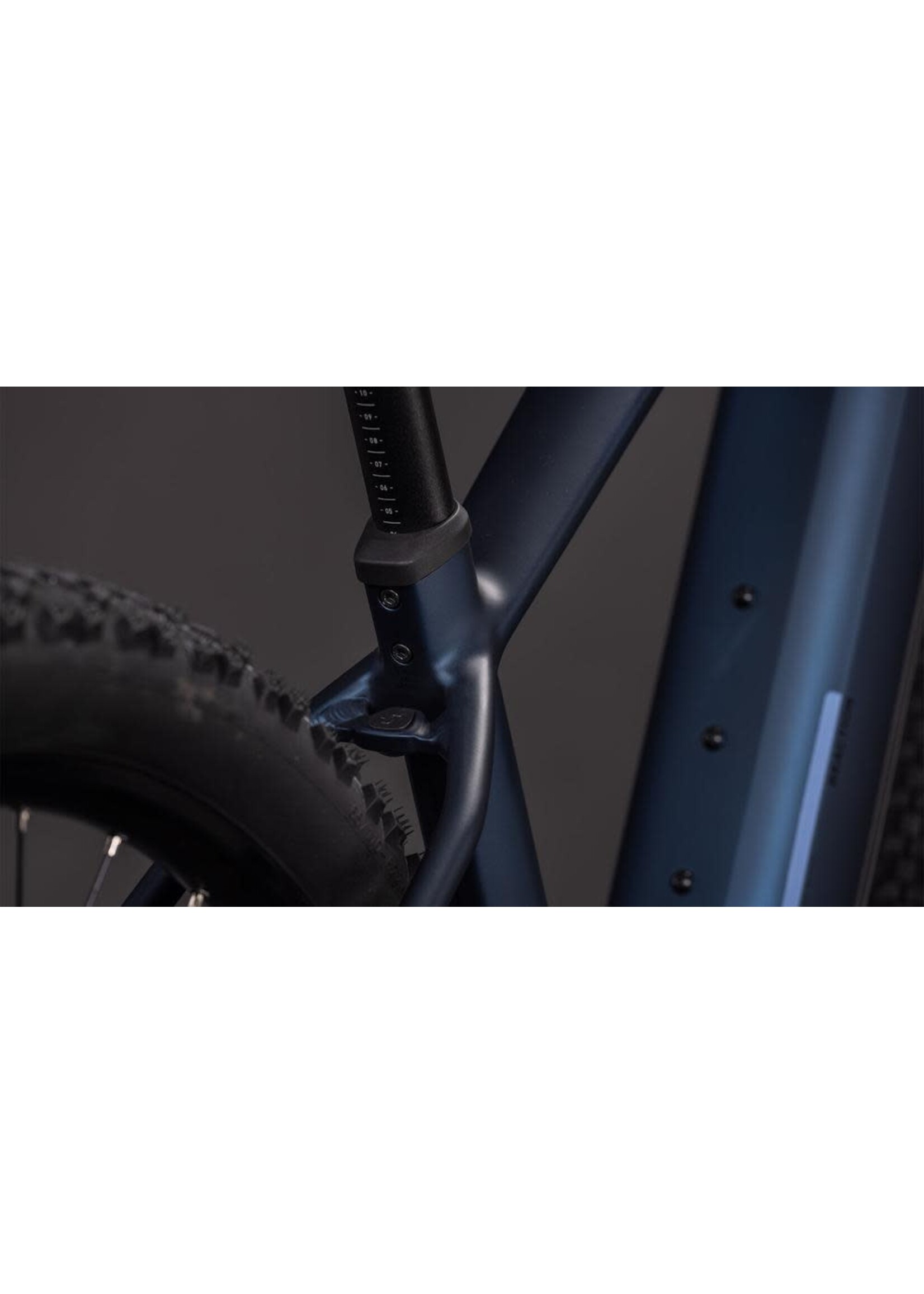 CUBE Cube Reaction Hybrid Performance 600 indigoblue´n´reflex