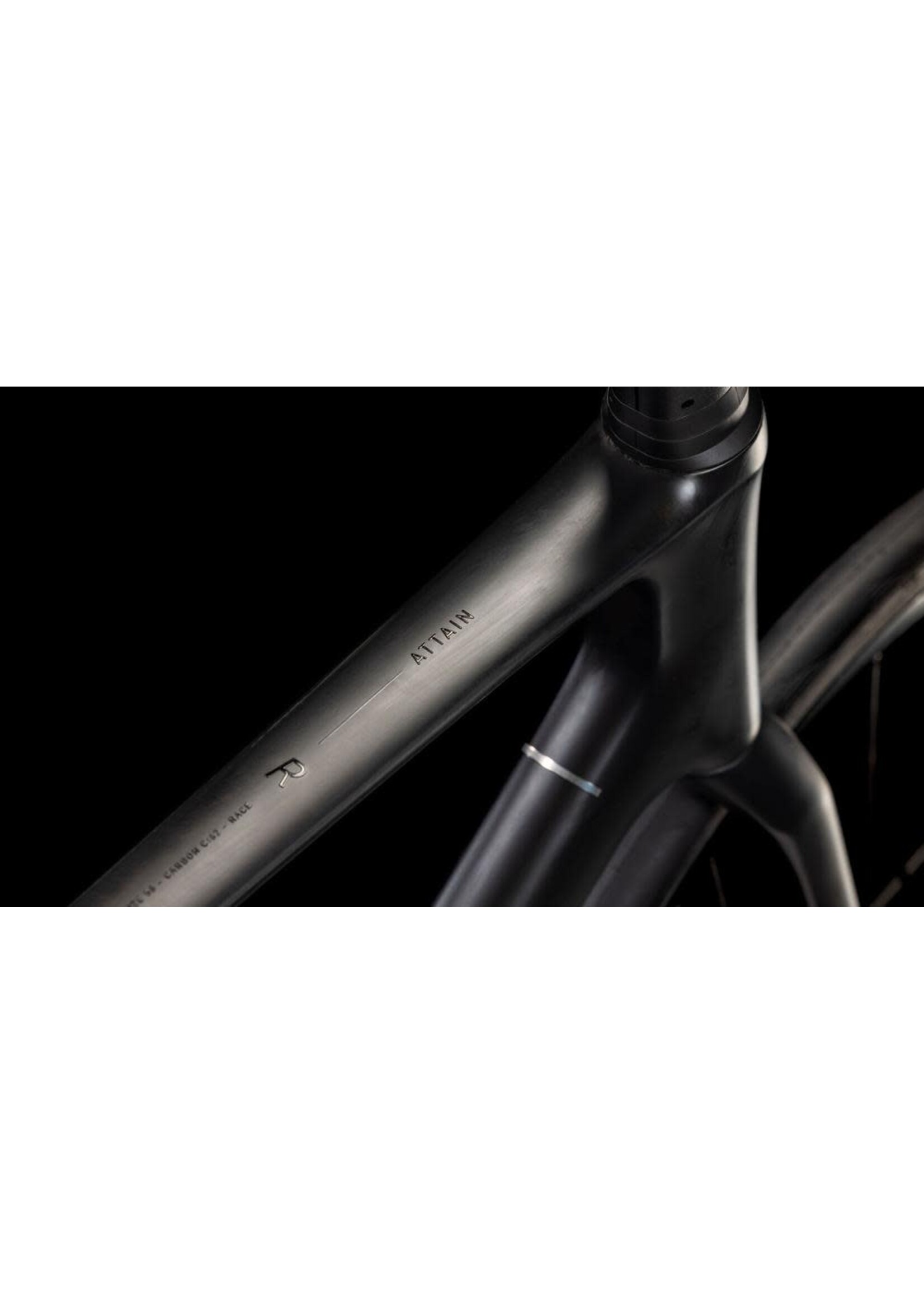 CUBE Cube Attain C:62 Race blackline