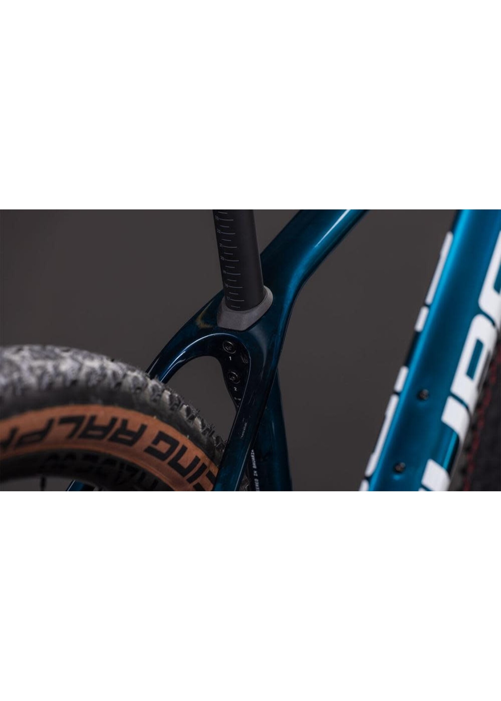 CUBE Cube Phenix C:68X Race chromeblue´n´liquidblue