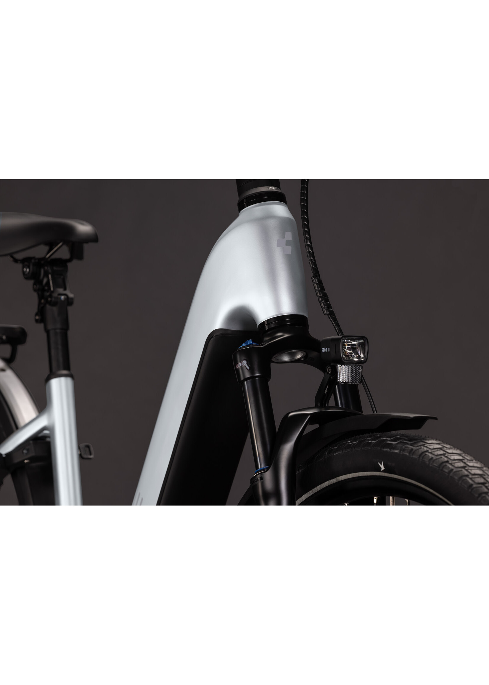 CUBE Cube Kathmandu Hybrid ONE 800 silverstar´n´reflex