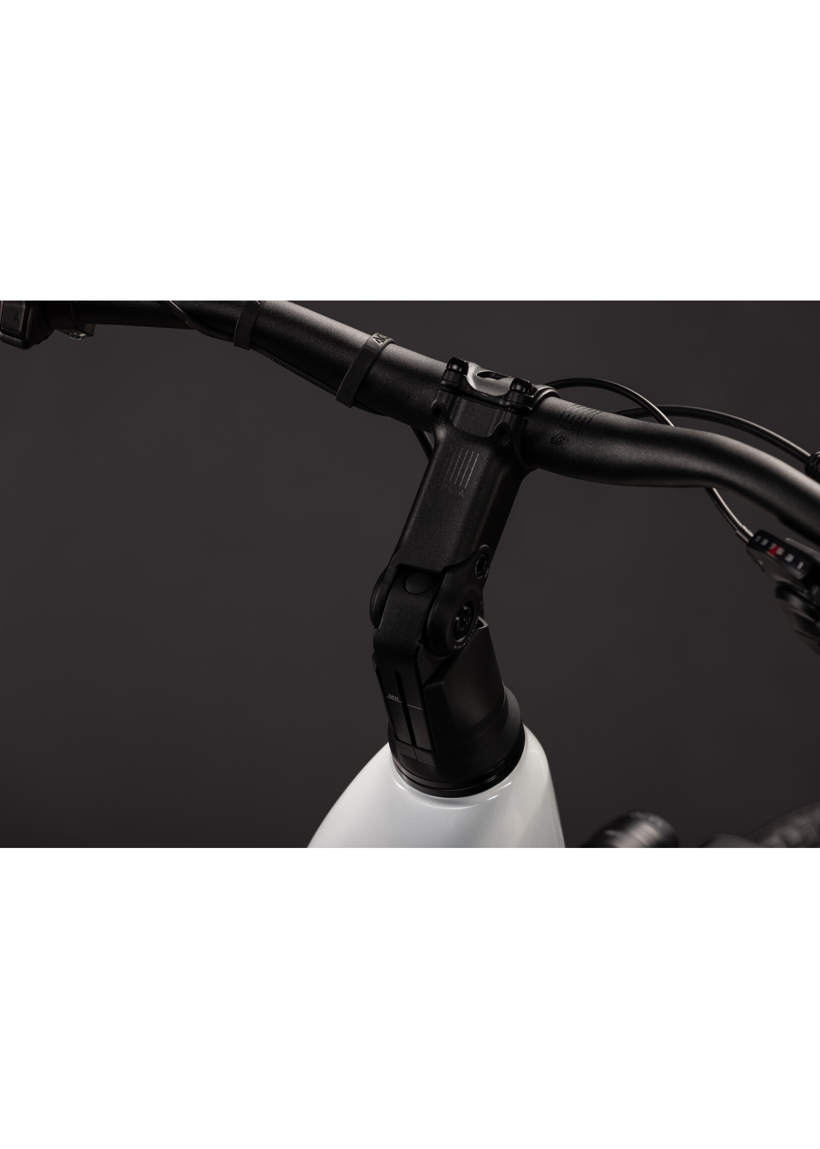 CUBE Cube Touring Hybrid ONE 600 metallicwhite´n´chrome