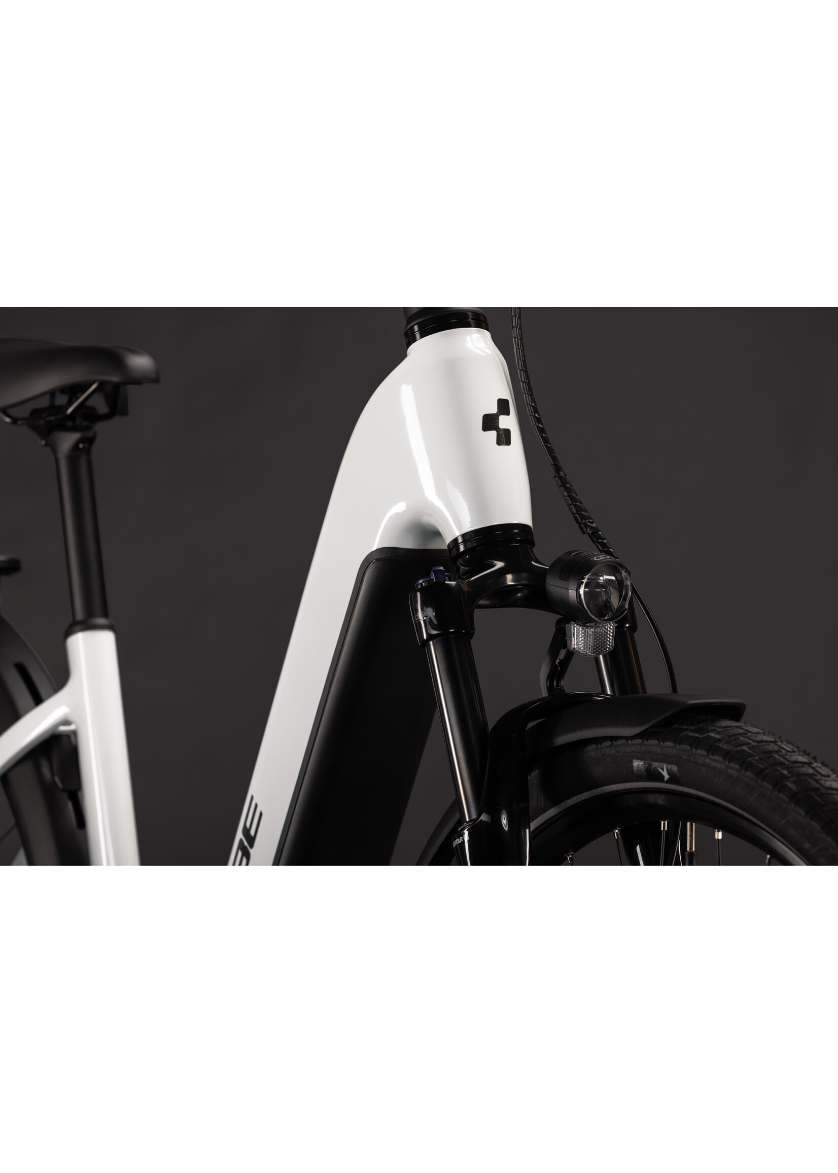 CUBE Cube Touring Hybrid ONE 600 metallicwhite´n´chrome