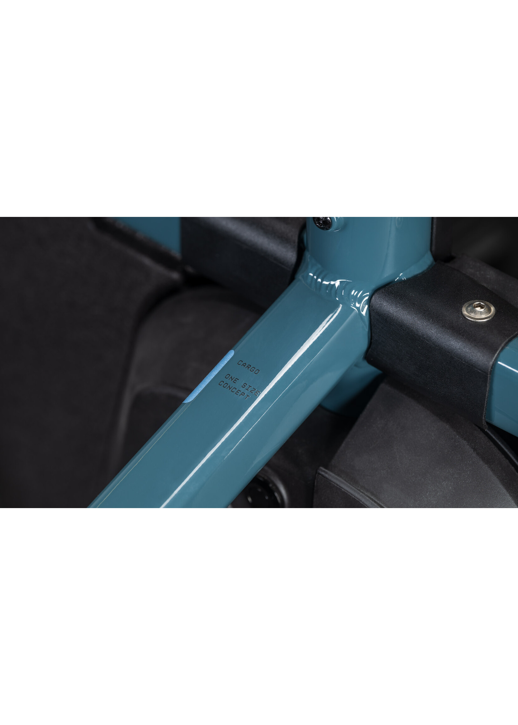 CUBE Cube Cargo Hybrid 800 storm´n´reflex