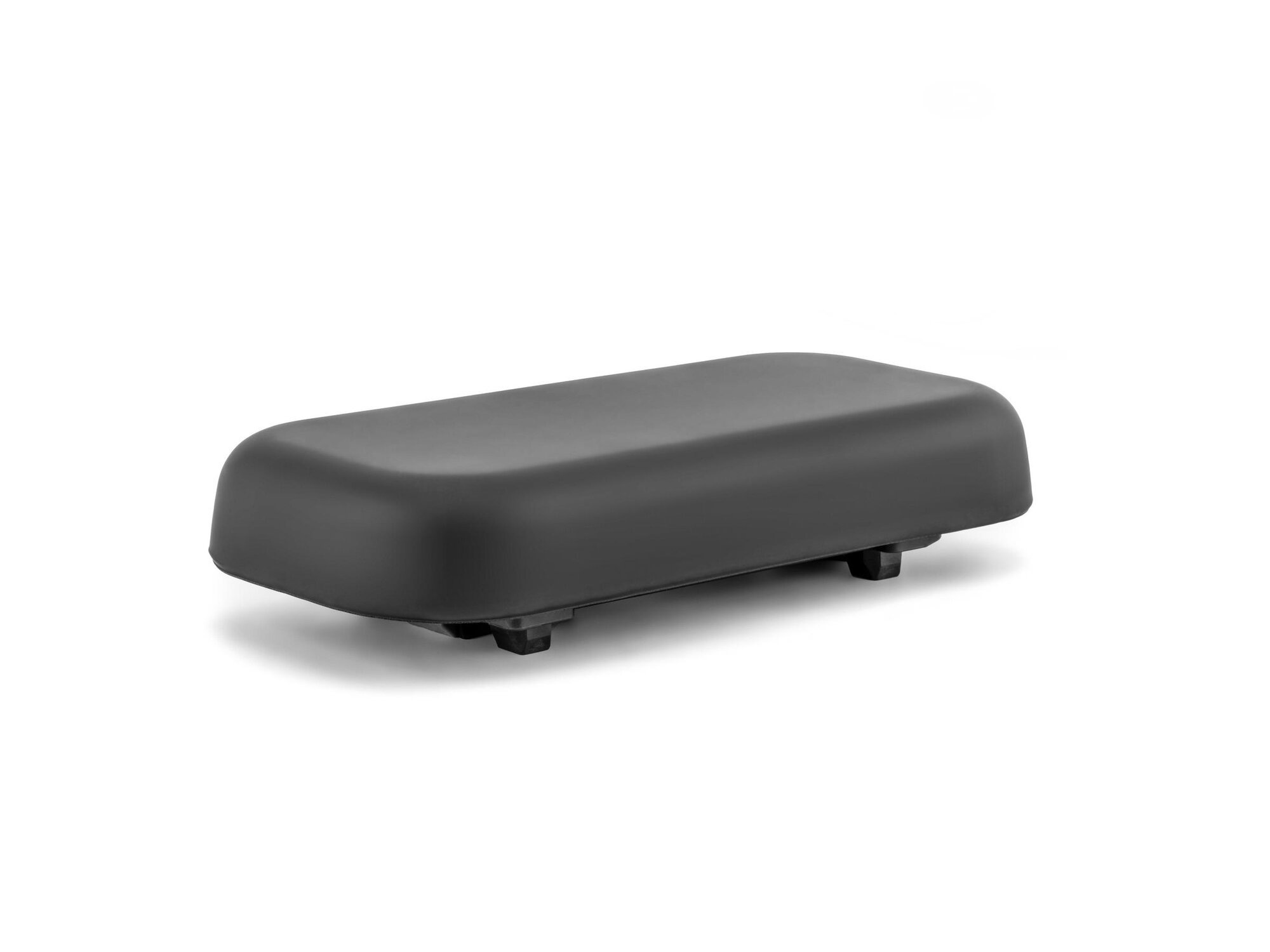 Moustache Moustache Georges passager Lundi 20 Cargo