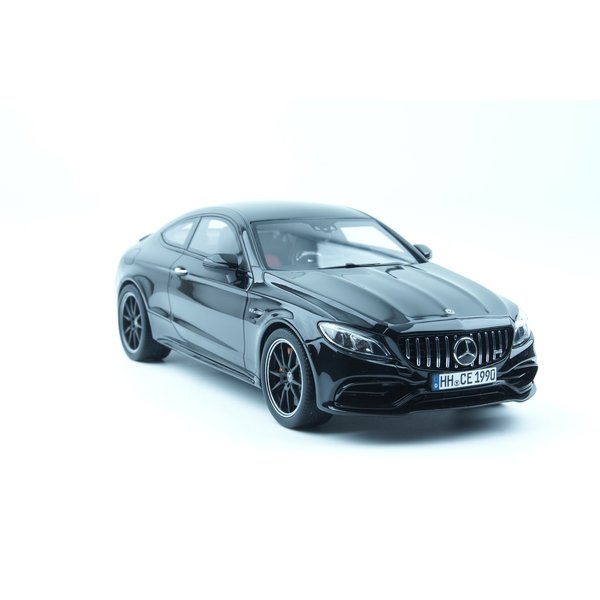 Gt Spirit Mercedes Amg C63 S Coupe W205 Obsidianschwarz 1 18 Kbmodelcars