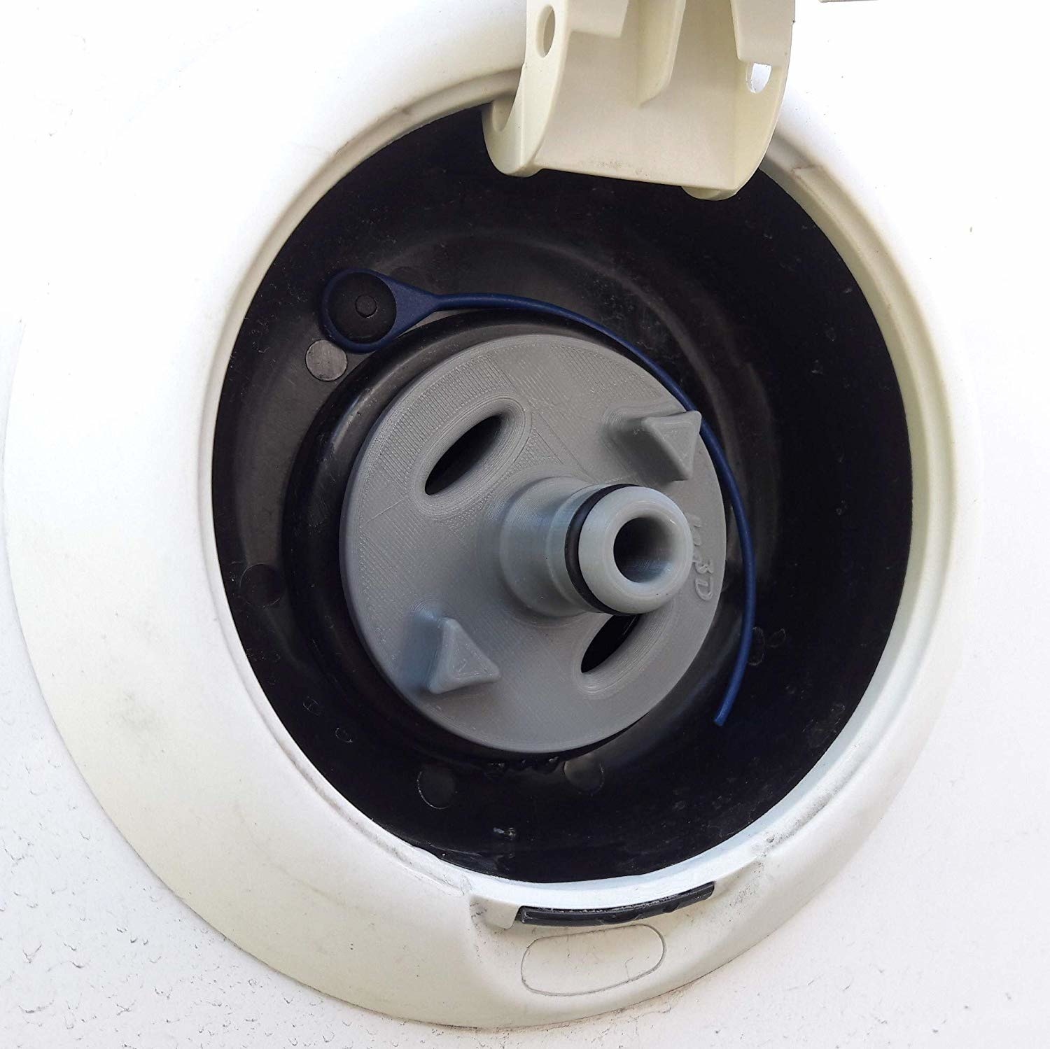 valuents Wassertankdeckel 3 Pins 78mm Durchmesser - weiß grau - für  Wohnmobil mit Schlauch für Wassereinfüllstutzen +Plus: Adapter für  Wasserschlauch : : Auto & Motorrad