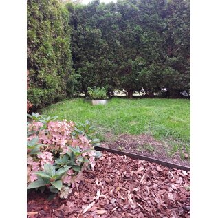 Versandmetall 2- teiliger Edelstahl ( V2A ) Pflanzring, Durchmesser 1260mm, Rasenkante Rund mit Falz, Ring als Halbschale vorgebogen Höhe 20 cm