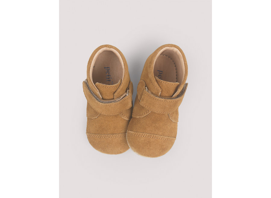 Petit Nord Shoe with Velcro Amber suede