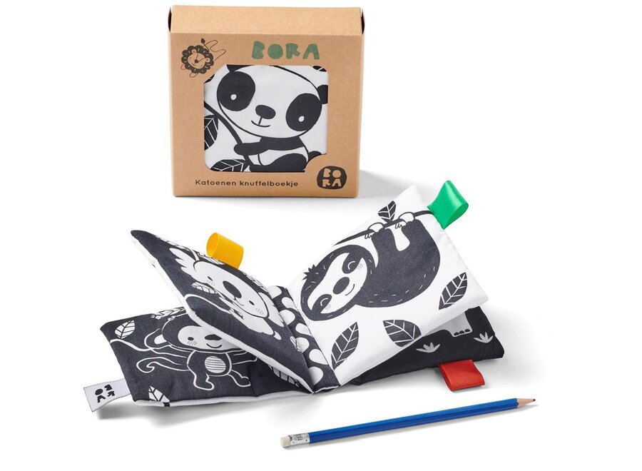Bora knuffelboekje in de dierentuin