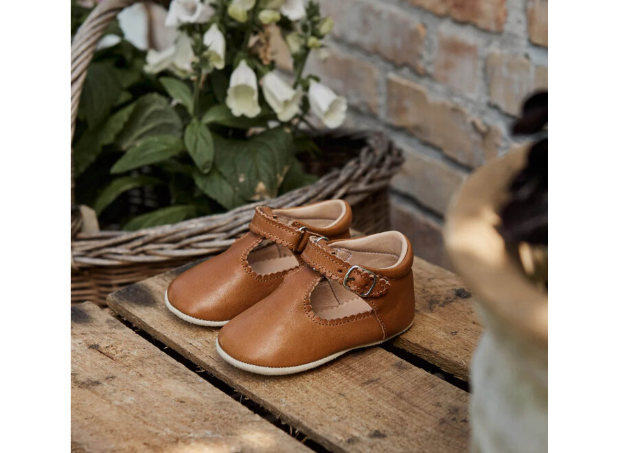 Petit Nord Baby Scallop T-bar Cognac