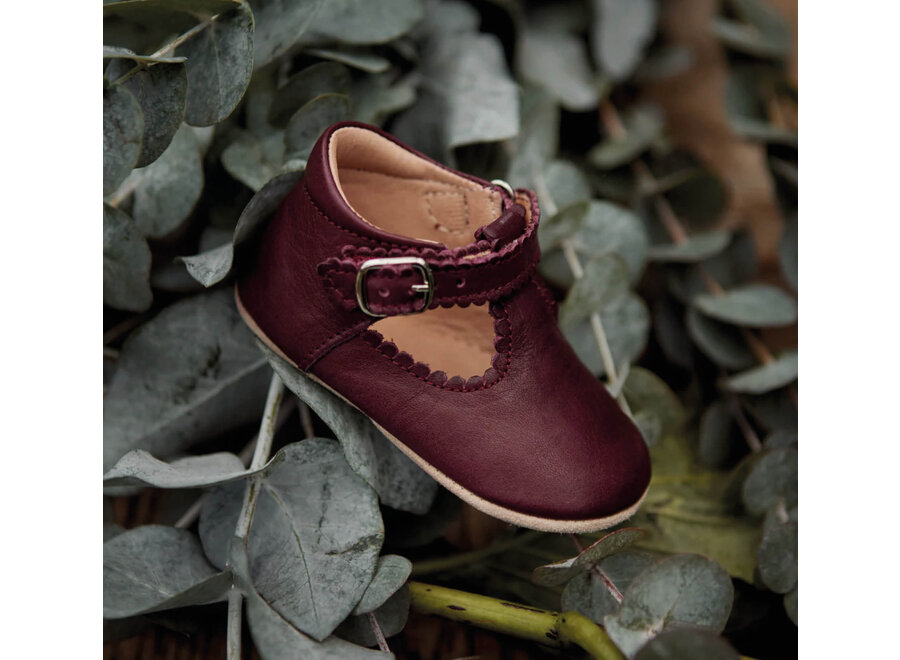 Petit Nord Baby Scallop T-bar Plum
