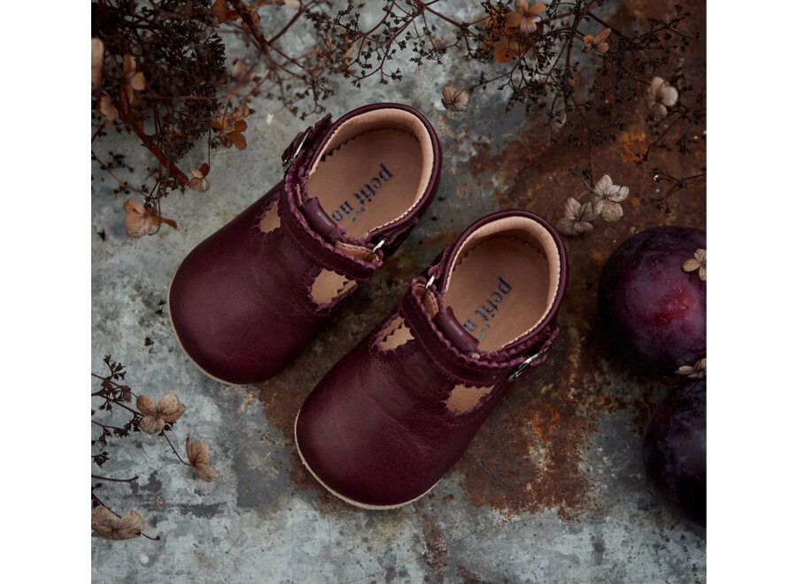 Petit Nord Baby Scallop T-bar Plum