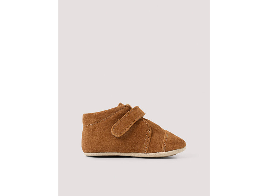 Petit Nord Shoe with Velcro Chestnut suede