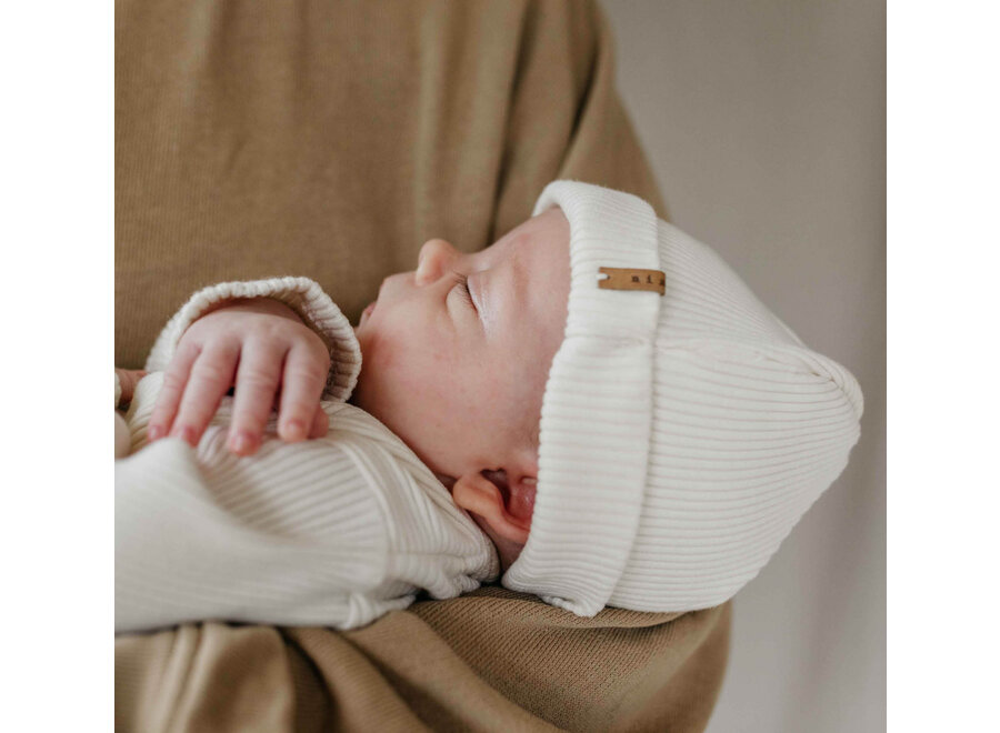 Nixnut Rib Beanie Beige