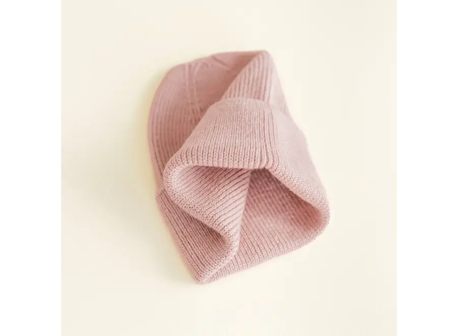Hvid Fonzie beanie NEWBORN powder