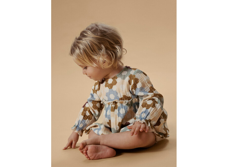 Lil' Atelier Talia Bib Scarf Coconut Milk