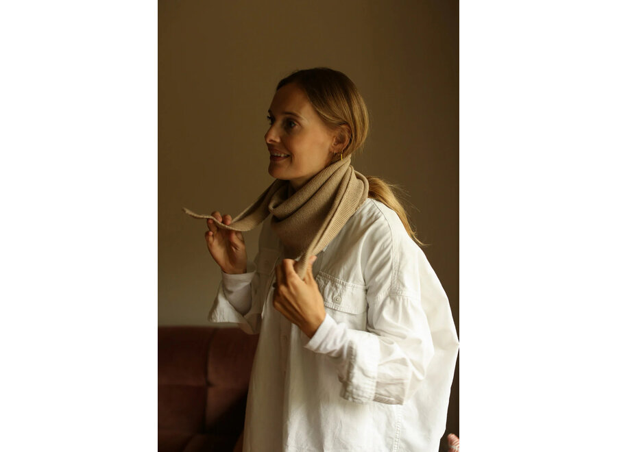 Hvid Triangle scarf Josephina Sand